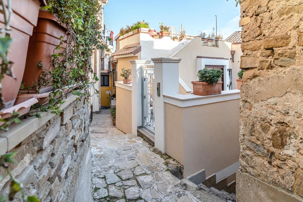 Bed and Breakfast De Gulia Charme And Relax Castellabate Esterno foto
