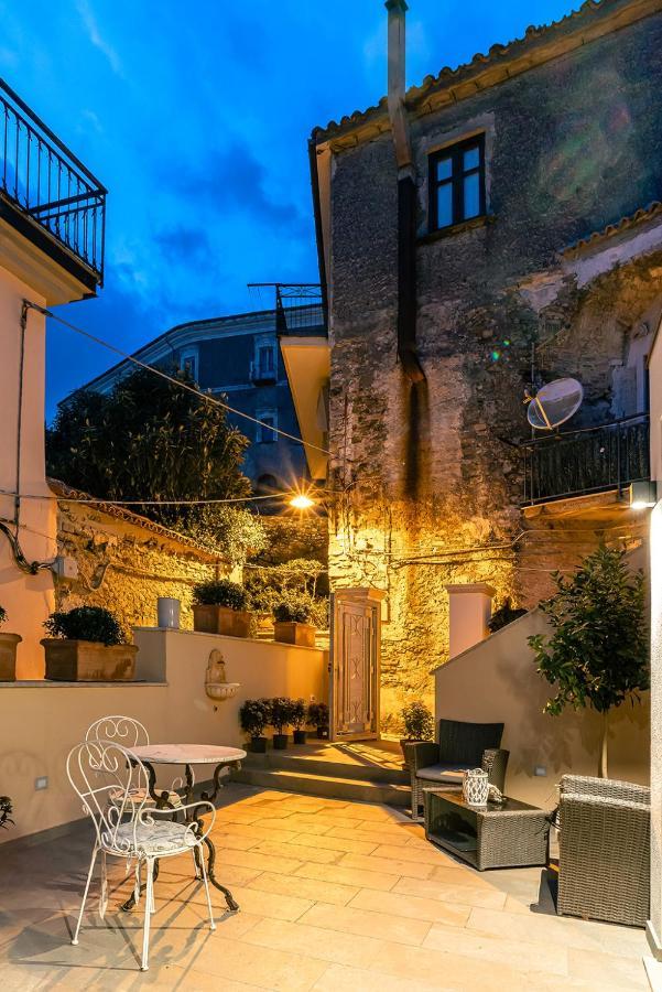 Bed and Breakfast De Gulia Charme And Relax Castellabate Esterno foto